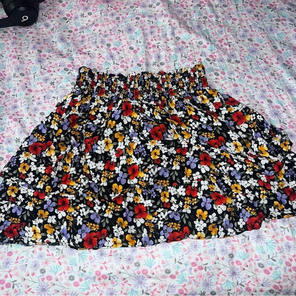 Dresses & Skirts - Floral Skirt
